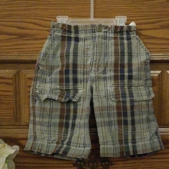 Plaid shorts bundle - Picture 2 of 7